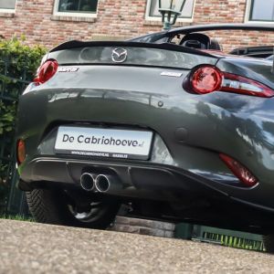 MX5 Dubbele RVS uitlaat met diffuser