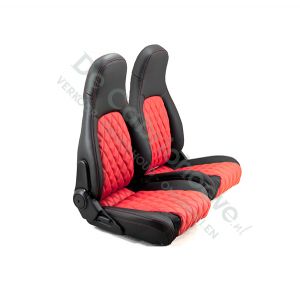 MX5 Set geruite lederen stoelen (zwart-rood met rood stiksel) gemonteerd op stoel