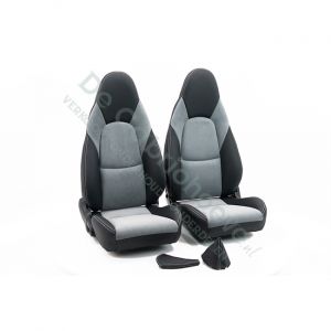 MX5 Set leren/ stoffen stoelen (zwart met grijs suède ) gemonteerd op stoel
